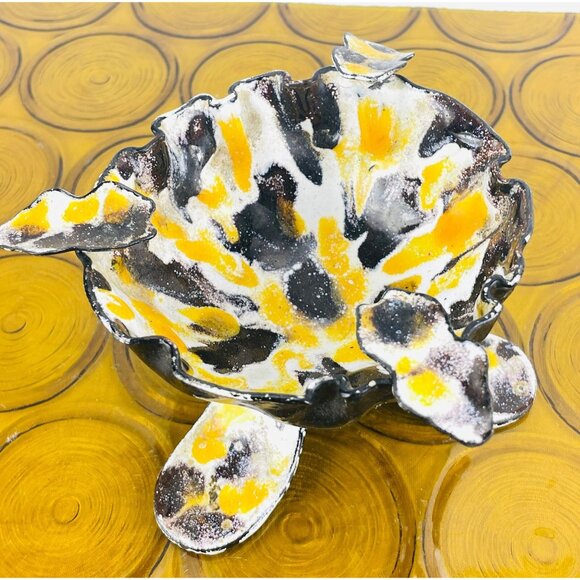 Vintage 1970s footed ashtray, wrought iron, free form brutalist shape - Picture 7 of 10